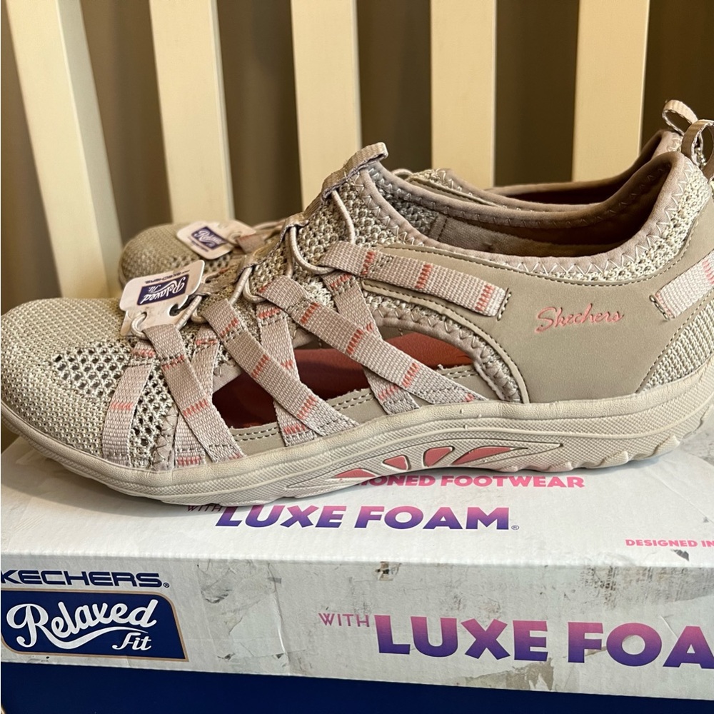 Skechers Reggae Fest Neap 49589 Taupe size 10 shoes BRAND NEW